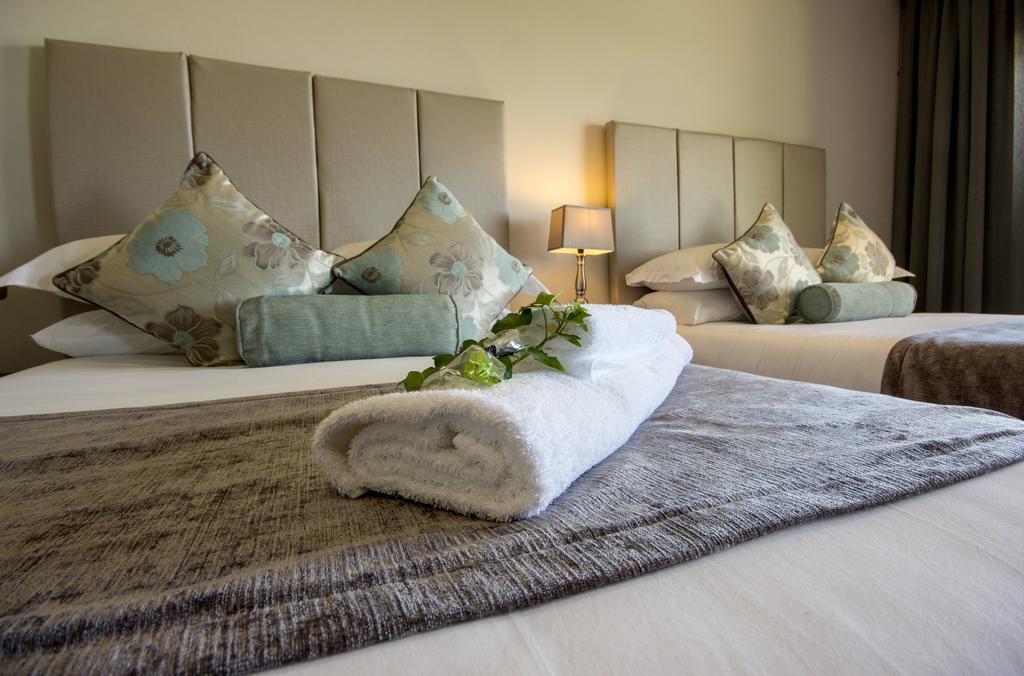 River Place Manor Апингтон Экстерьер фото
