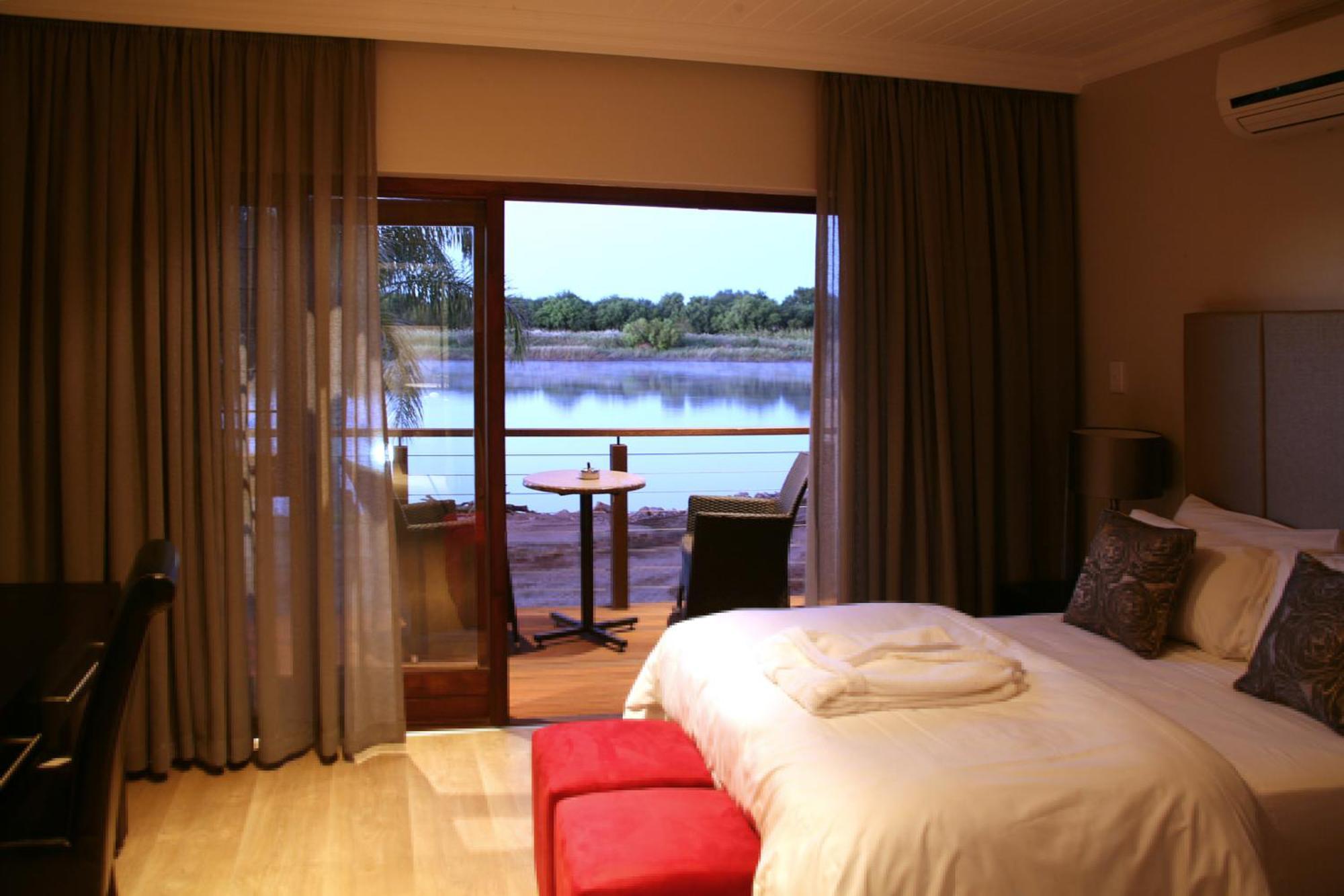 River Place Manor Апингтон Экстерьер фото